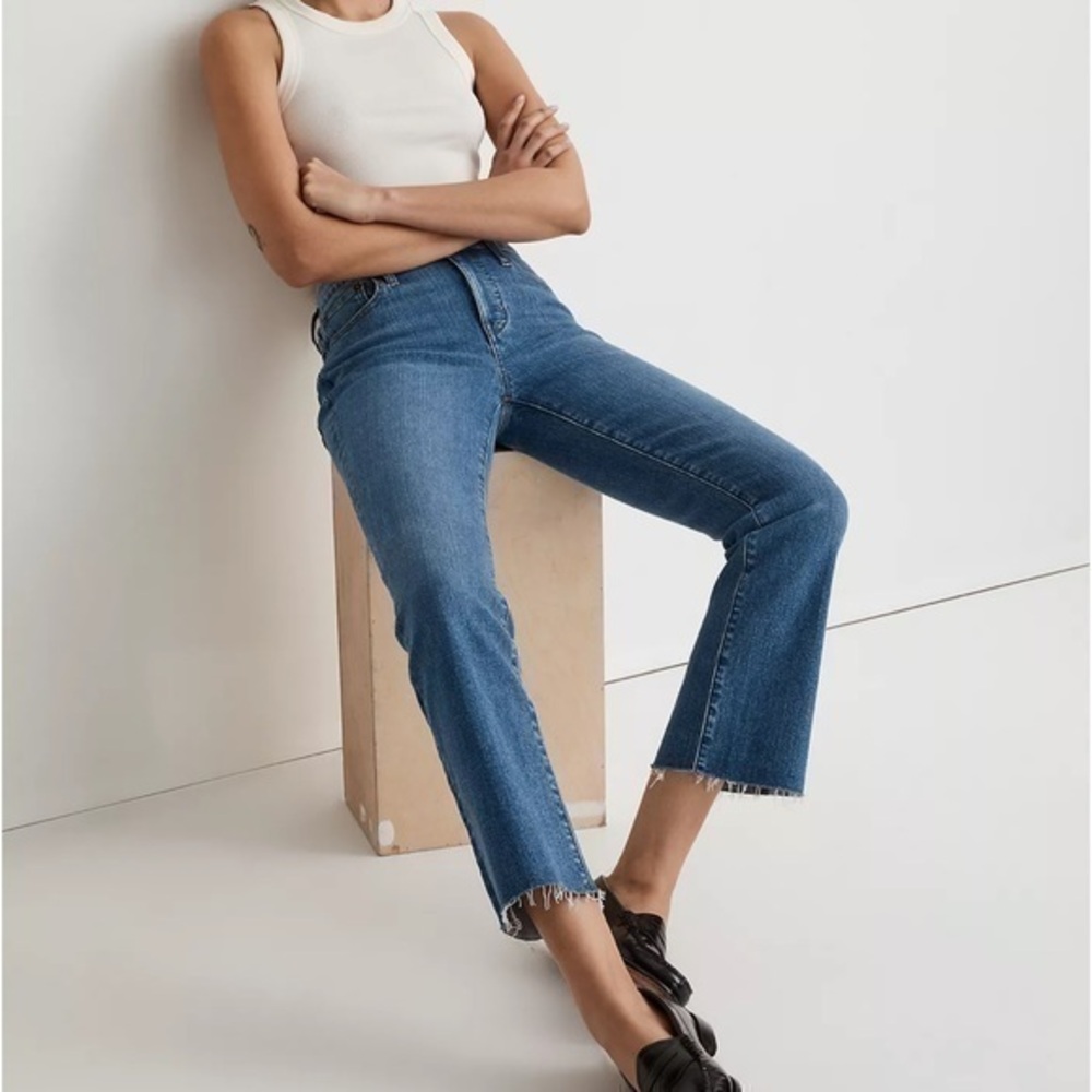 Rigid Demi-Boot Crop Jeans in MacGill Wash Sz 28 NWT